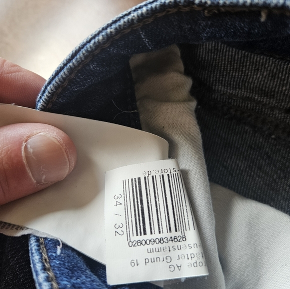 Mavi "Jake" Jeans - Picture 5 of 7